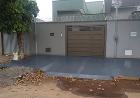 Foto 1 de Casa com 3 Quartos à venda, 125m² em Residencial Jardim da Luz, Trindade