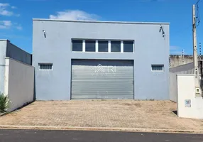 Foto 1 de Galpão/Depósito/Armazém à venda, 250m² em Jardim São Francisco, Araraquara