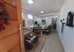 Foto 1 de Casa com 2 Quartos à venda, 160m² em São Jorge, Uberlândia