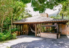 Foto 1 de Casa de Condomínio com 4 Quartos à venda, 201m² em Feiticeira Cambaquara, Ilhabela