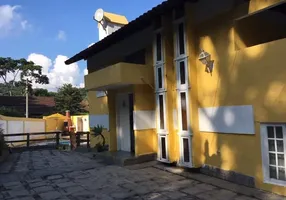 Foto 1 de Casa com 3 Quartos à venda, 165m² em Carangola, Petrópolis