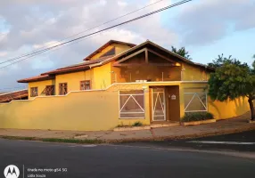 Foto 1 de Casa com 3 Quartos à venda, 350m² em Recanto Azul, Botucatu