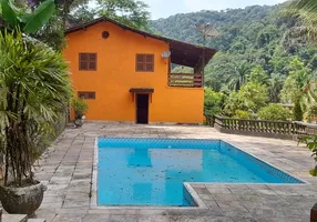 Foto 1 de Casa de Condomínio com 5 Quartos à venda, 2900m² em Corujas, Guapimirim