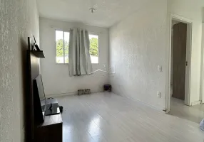 Foto 1 de Apartamento com 2 Quartos à venda, 40m² em Santa Cândida, Curitiba