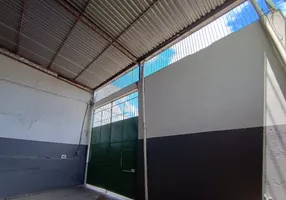 Foto 1 de Galpão/Depósito/Armazém com 4 Quartos para alugar, 400m² em Ramos, Rio de Janeiro