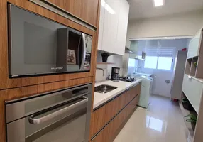 Foto 1 de Apartamento com 3 Quartos à venda, 90m² em Comerciario, Criciúma