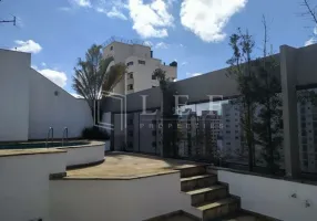 Foto 1 de Cobertura com 4 Quartos para venda ou aluguel, 274m² em Moema, São Paulo