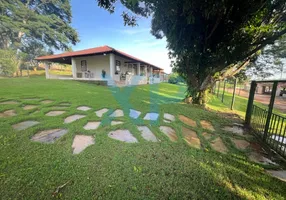 Foto 1 de Fazenda/Sítio com 3 Quartos à venda, 230m² em Zona Rural, São Sebastião do Oeste