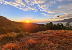 Foto 1 de Lote/Terreno à venda, 1470m² em Veloso, Ilhabela