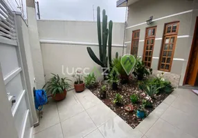 Foto 1 de Casa com 3 Quartos à venda, 96m² em Loteamento Villa Branca, Jacareí