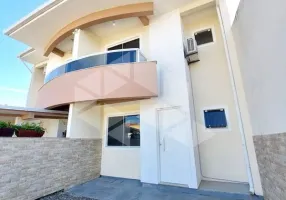 Foto 1 de Casa com 2 Quartos para alugar, 73m² em Forquilhas, São José