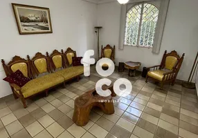 Foto 1 de Sobrado com 5 Quartos à venda, 500m² em Centro, Uberlândia