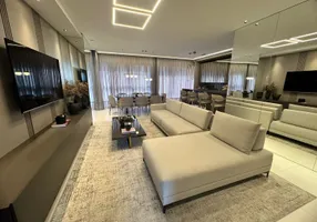 Foto 1 de Apartamento com 4 Quartos à venda, 168m² em Centro, Balneário Camboriú