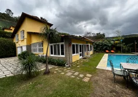 Foto 1 de Casa com 3 Quartos à venda, 220m² em Nogueira, Petrópolis