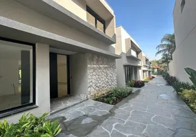 Foto 1 de Casa de Condomínio com 4 Quartos à venda, 846m² em Granja Julieta, São Paulo