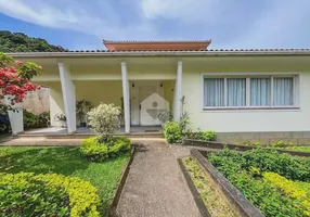 Foto 1 de Casa com 6 Quartos à venda, 220m² em Quarteirão Ingelhein, Petrópolis