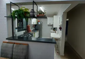 Foto 1 de Apartamento com 3 Quartos para alugar, 98m² em Vila Tupi, Praia Grande