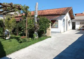Foto 1 de Casa com 3 Quartos à venda, 250m² em Carianos, Florianópolis