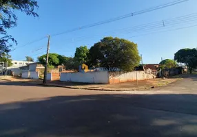 Foto 1 de Lote/Terreno à venda, 430m² em Jardim Alvorada, Maringá