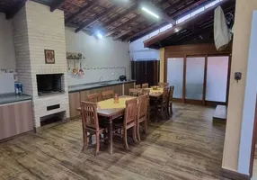 Foto 1 de Casa de Condomínio com 3 Quartos à venda, 185m² em Nova Fazendinha, Carapicuíba