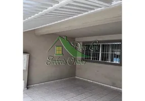 Foto 1 de Sobrado com 3 Quartos à venda, 136m² em Metalúrgicos, Osasco