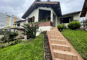 Foto 1 de Casa com 3 Quartos à venda, 268m² em Santa Catarina, Caxias do Sul