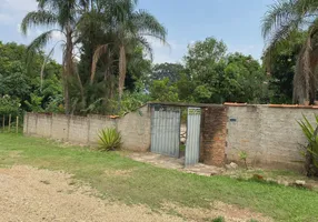 Foto 1 de Fazenda/Sítio com 3 Quartos à venda, 2000m² em Zona Rural, Cajuru