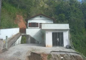 Foto 1 de Casa com 1 Quarto à venda, 129m² em Primeiro de Maio, Brusque