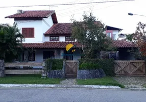 Foto 1 de Casa com 4 Quartos à venda, 303m² em Garatucaia, Angra dos Reis