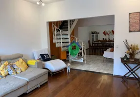 Foto 1 de Casa com 4 Quartos à venda, 262m² em Água Branca, São Paulo