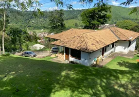 Foto 1 de Casa com 4 Quartos à venda, 240m² em Alphaville, Timóteo