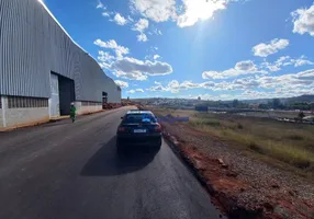 Foto 1 de Galpão/Depósito/Armazém para alugar, 1000m² em Santo Antônio, Vespasiano