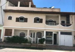 Foto 1 de Casa com 5 Quartos para venda ou aluguel, 180m² em Parque Santo Antônio, Campos dos Goytacazes