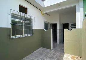 Foto 1 de Casa com 2 Quartos para alugar, 60m² em Irajá, Rio de Janeiro