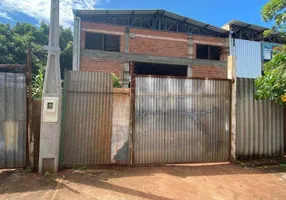 Foto 1 de Galpão/Depósito/Armazém à venda, 300m² em Vila Biagioni Vila Xavier, Araraquara