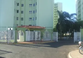 Foto 1 de Apartamento com 3 Quartos à venda, 75m² em Jardim Viaduto Vila Xavier, Araraquara