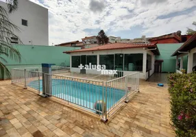 Foto 1 de Casa com 3 Quartos à venda, 240m² em Alto dos Pinheiros, Belo Horizonte