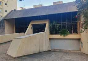 Foto 1 de Casa com 5 Quartos para alugar, 372m² em Auxiliadora, Porto Alegre