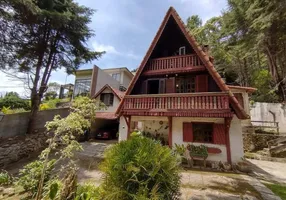 Foto 1 de Casa com 3 Quartos à venda, 137m² em Cascata dos Amores, Teresópolis