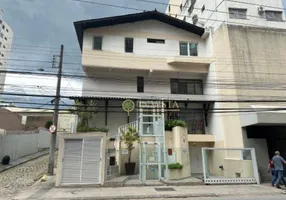 Foto 1 de Apartamento com 4 Quartos para alugar, 500m² em Centro, Florianópolis