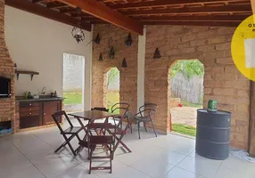 Foto 1 de Fazenda/Sítio com 2 Quartos à venda, 120m² em , Tietê