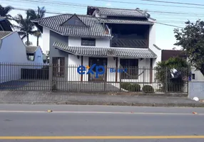 Foto 1 de Sobrado com 4 Quartos à venda, 176m² em Vila Nova, Joinville