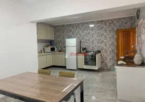 Foto 1 de Casa com 2 Quartos à venda, 90m² em Maia, Guarulhos