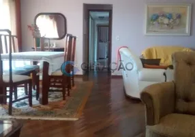 Foto 1 de Apartamento com 4 Quartos à venda, 165m² em Centro, São José dos Campos