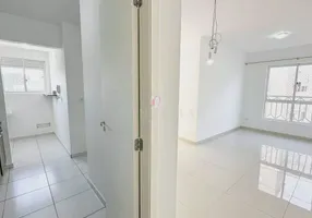Foto 1 de Apartamento com 3 Quartos à venda, 60m² em Capão Raso, Curitiba