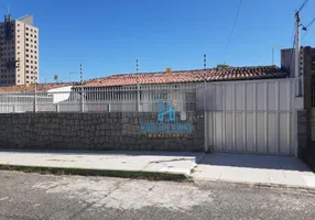 Foto 1 de Casa com 3 Quartos à venda, 240m² em Candelária, Natal