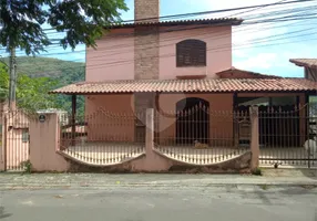 Foto 1 de Casa com 8 Quartos à venda, 605m² em São Francisco, Niterói