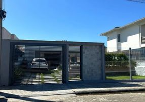 Foto 1 de Casa com 3 Quartos à venda, 180m² em Bosque do Vianna, Cotia