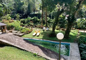 Foto 1 de Casa com 4 Quartos à venda, 300m² em Cascata dos Amores, Teresópolis