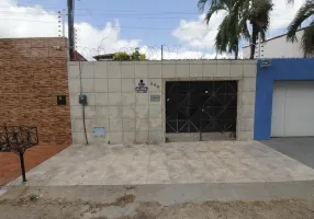 Foto 1 de Casa com 3 Quartos para alugar, 52m² em Mondubim, Fortaleza